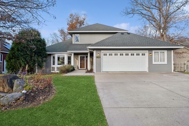 2319 Iverson Court, Lino Lakes, MN 55038