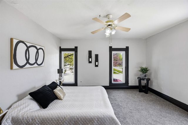 1003 Franklin Street, Center Point, IA 52213