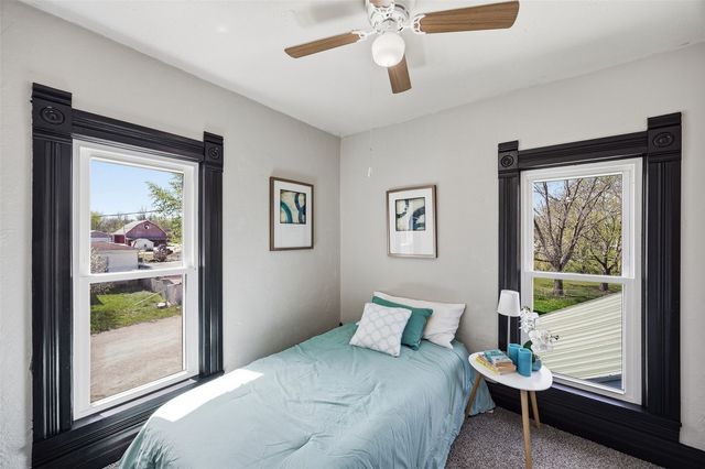 1003 Franklin Street, Center Point, IA 52213