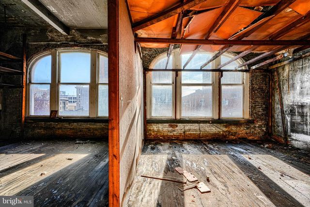 414-416 E BALTIMORE ST, Baltimore, MD 21202