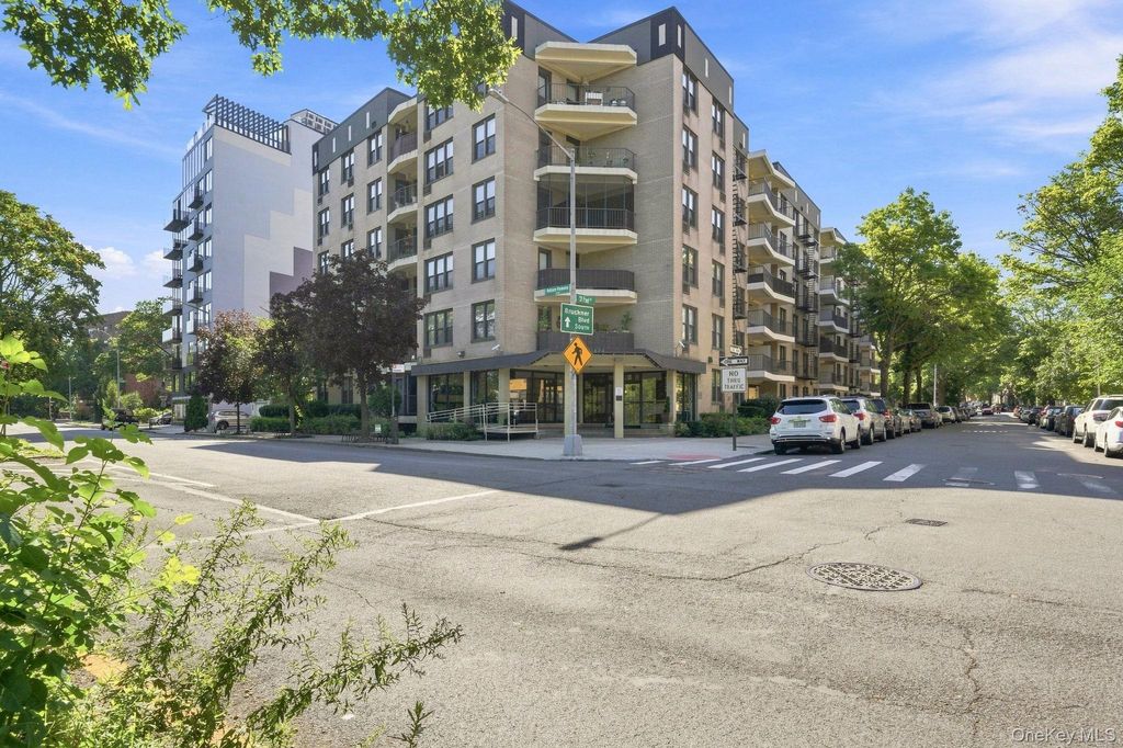 1874 Pelham Parkway S LF, Bronx, NY 10461 — exterior