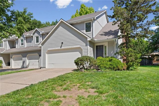 10810 W 116th Street, Overland Park, KS 66210