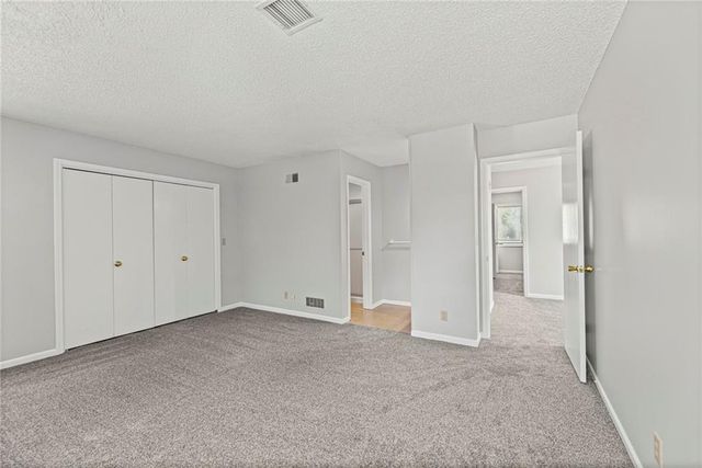 10810 W 116th Street, Overland Park, KS 66210