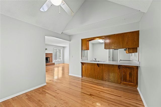 10810 W 116th Street, Overland Park, KS 66210