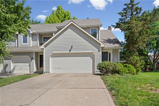 10810 W 116th Street, Overland Park, KS 66210