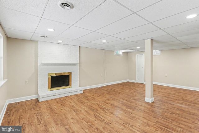 3827 OVER DR, Harrisburg, PA 17109