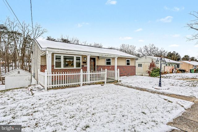 3827 OVER DR, Harrisburg, PA 17109