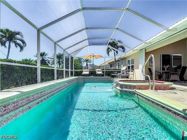 2240 Corona Del Sire DR, North Fort Myers, FL 33917