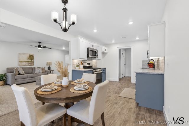 226 W Price Avenue, Oologah, OK 74053