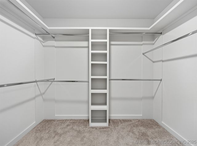 226 W Price Avenue, Oologah, OK 74053