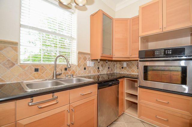 513 Vincent Street, Houston, TX 77009