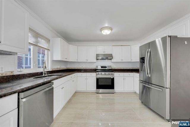 29 Prospect Street, Palisades Park, NJ 07650