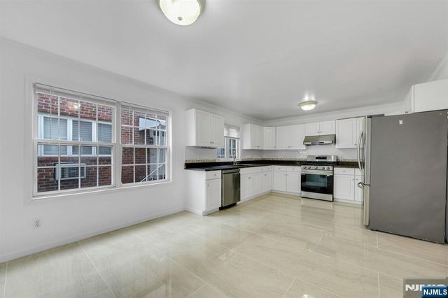 29 Prospect Street, Palisades Park, NJ 07650