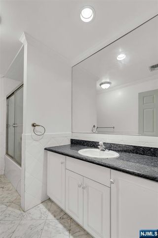 29 Prospect Street, Palisades Park, NJ 07650