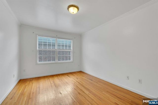 29 Prospect Street, Palisades Park, NJ 07650