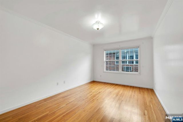 29 Prospect Street, Palisades Park, NJ 07650