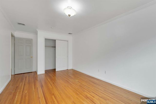 29 Prospect Street, Palisades Park, NJ 07650