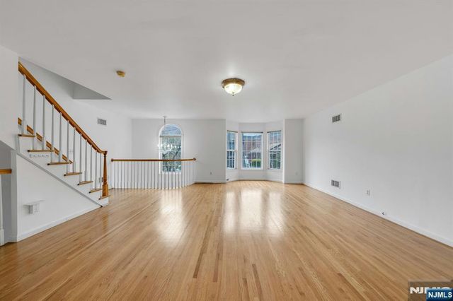 29 Prospect Street, Palisades Park, NJ 07650