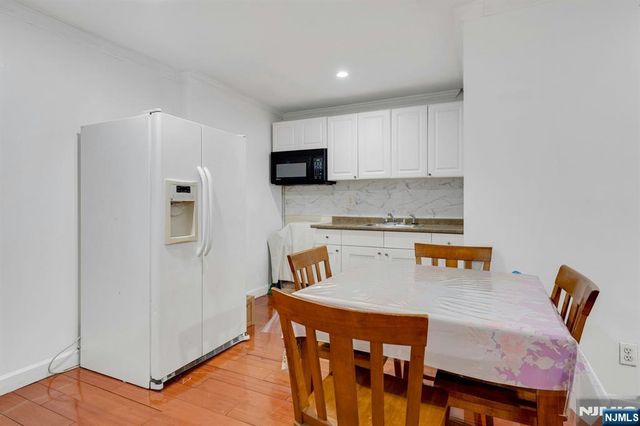 29 Prospect Street, Palisades Park, NJ 07650