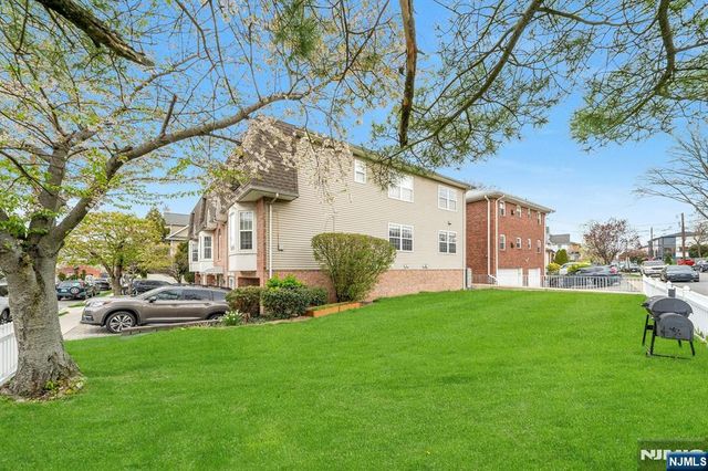 29 Prospect Street, Palisades Park, NJ 07650