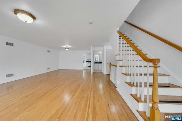 29 Prospect Street, Palisades Park, NJ 07650