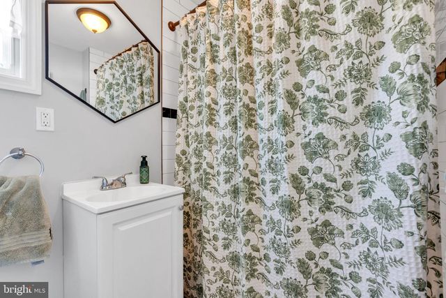 367 S SOUTH GREEN STREET, Tuckerton, NJ 08087
