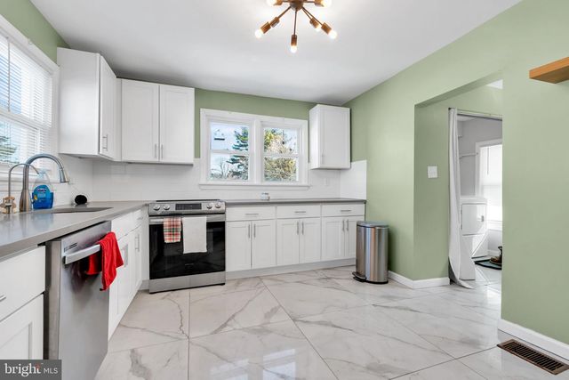 367 S SOUTH GREEN STREET, Tuckerton, NJ 08087