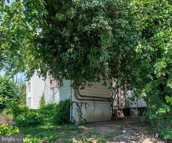 3901 DORCHESTER RD, Baltimore, MD 21207