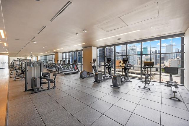 159 NE 6th St 1716, Miami, FL 33132