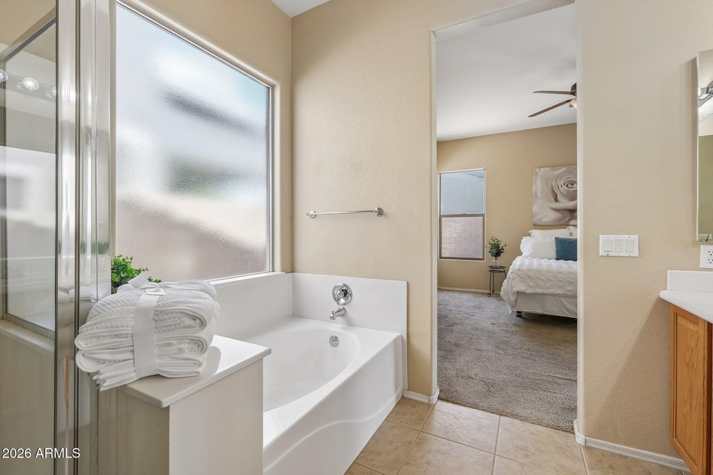 Image 23 of property listing at 3349 W MONTELLO Road, Phoenix, AZ 85086