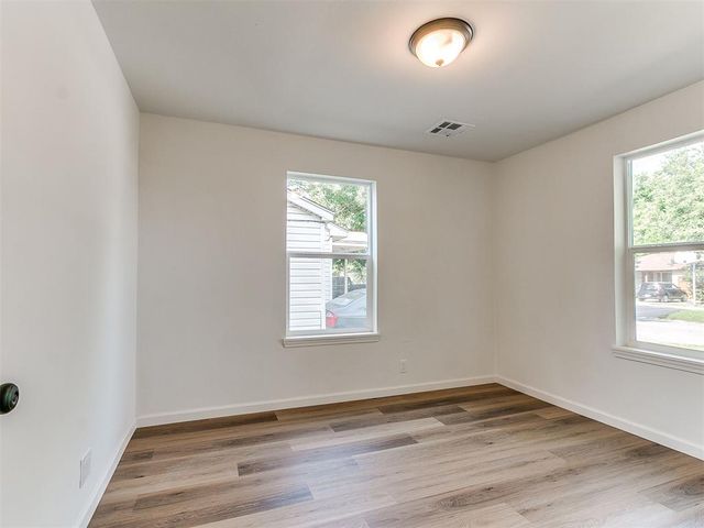 5212 N Beaver Avenue, Bethany, OK 73008