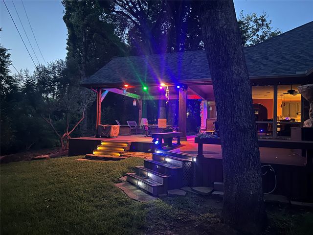 2811 Caprice Avenue, Denison, TX 75020