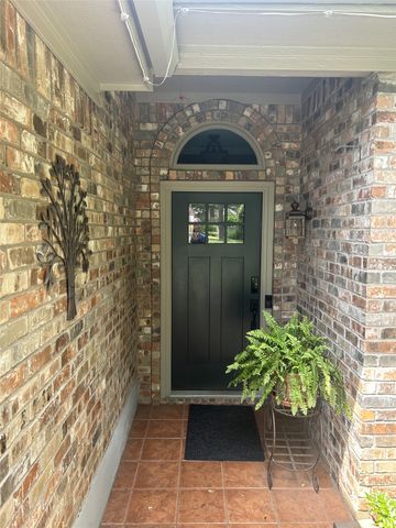 2811 Caprice Avenue, Denison, TX 75020