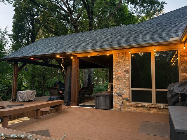 2811 Caprice Avenue, Denison, TX 75020