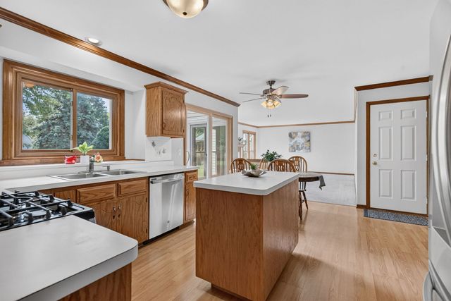 13311 S Columbine Circle, Plainfield, IL 60585