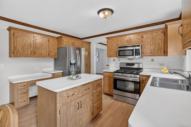 13311 S Columbine Circle, Plainfield, IL 60585