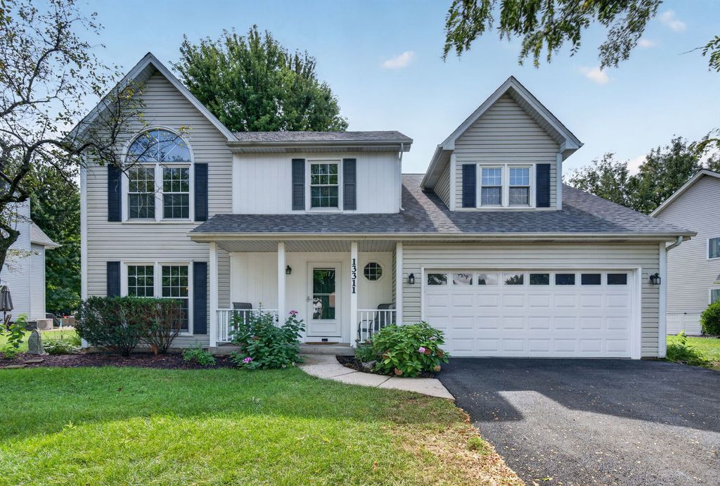 13311 S Columbine Circle, Plainfield, IL 60585 — photo 2