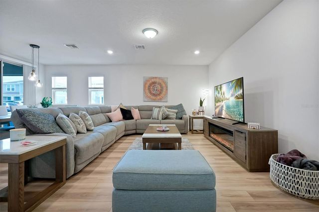 4213 WINDING PINES DRIVE, Apopka, FL 32712