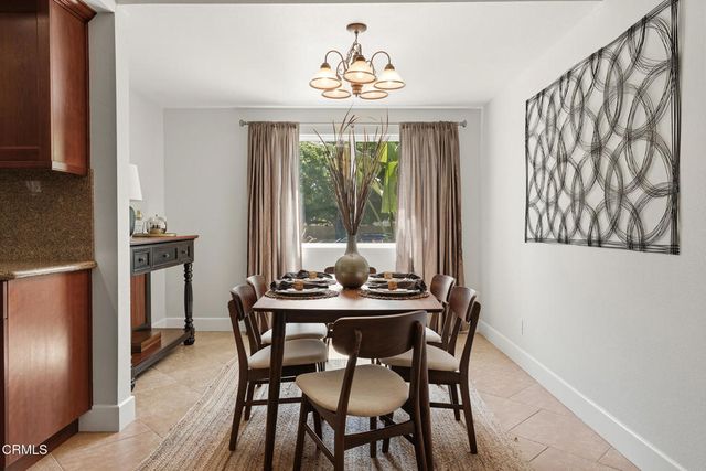 5351 Dubois Avenue, Los Angeles, CA 91367