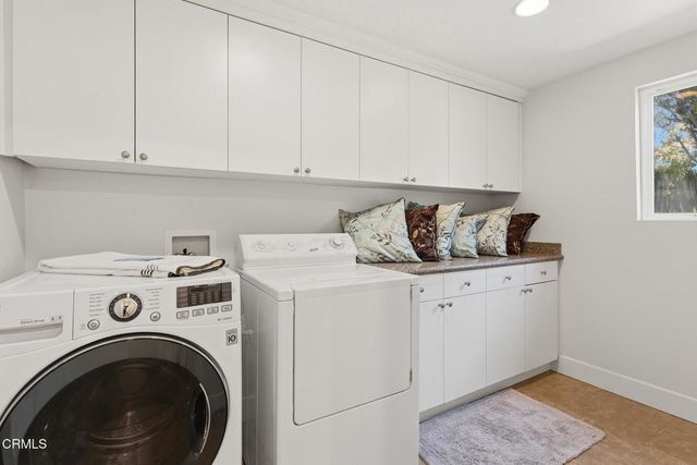 5351 Dubois Avenue, Los Angeles, CA 91367