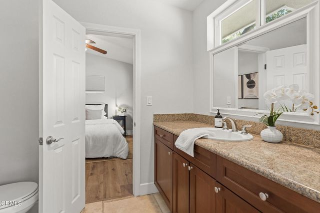 5351 Dubois Avenue, Los Angeles, CA 91367