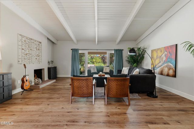 5351 Dubois Avenue, Los Angeles, CA 91367