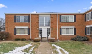 670 E Fox Hills Drive 109, Bloomfield Hills, MI 48304