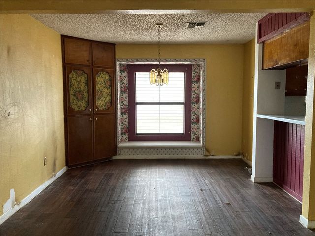 11805 Chamizal St, Corpus Christi, TX 78410