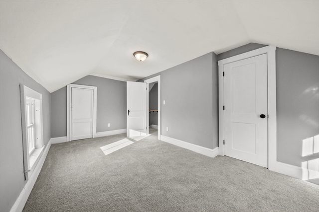 31 Dexter St, Methuen, MA 01844