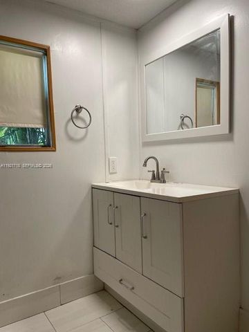 35250 SW 177th Court 220, Homestead, FL 33034