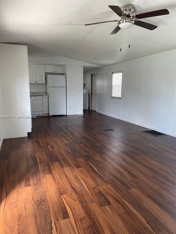 35250 SW 177th Court 220, Homestead, FL 33034