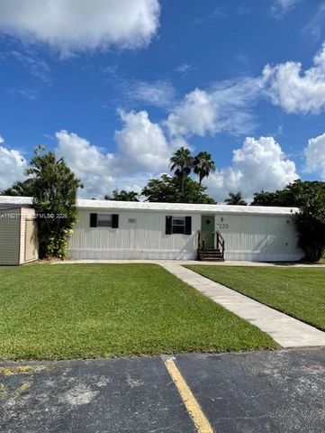 35250 SW 177th Court 220, Homestead, FL 33034