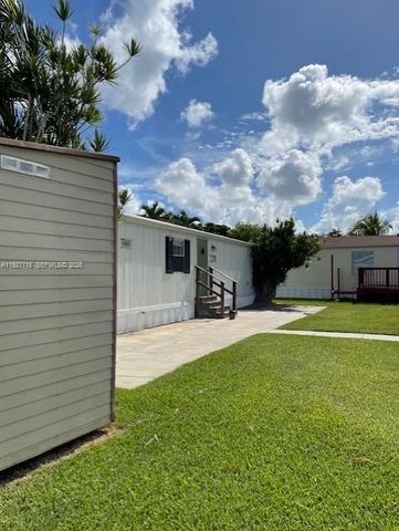 35250 SW 177th Court 220, Homestead, FL 33034