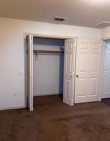 1806 Holland Street, Grand Prairie, TX 75051